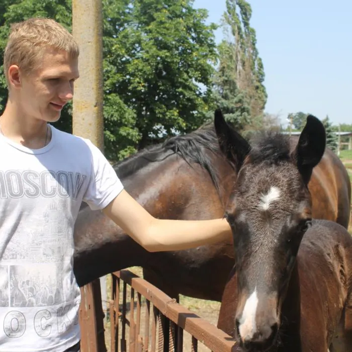 24 июня обучающиеся  Центра творчества «Калейдоскоп» посетили конеферму на хуторе Беднягина