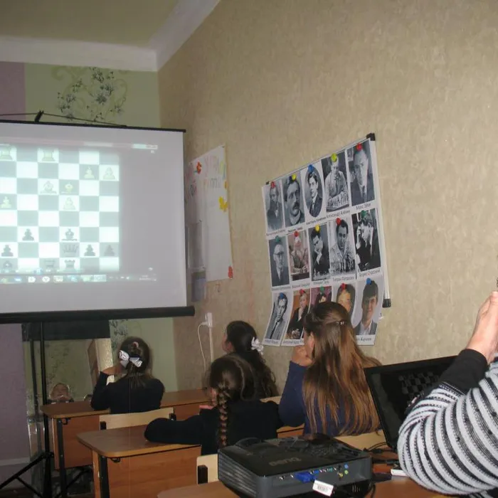 открытое занятие в объединении «Проходная пешка» по теме «Искусство защиты. Вызываю огонь на себя»