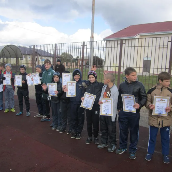 мини-футбол среди площадок по месту жительства клуба «Золотой медвежонок»