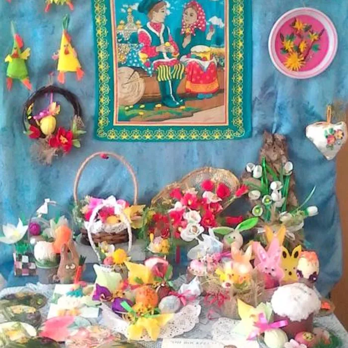 оформление праздничной выставки в объединении «Завитушки»