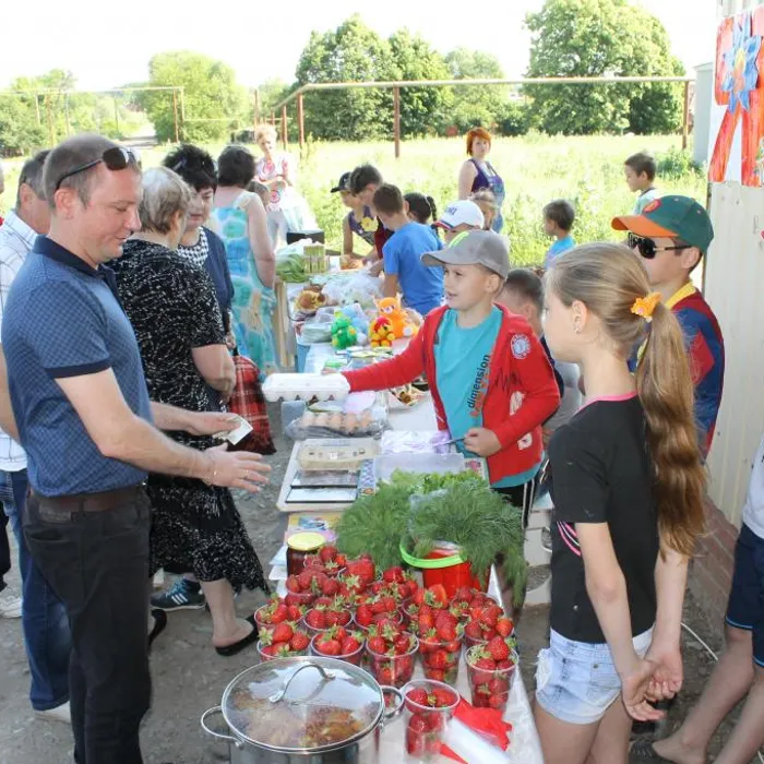 «Детство - это я и ты»