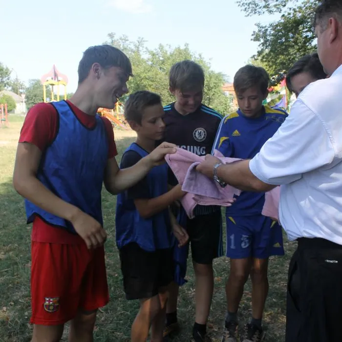 Турнир по мини-футболу посвященный Дню физкультурника.