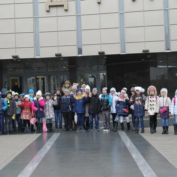 29.12.2016 - волшебная музыкальная сказка «Невероятные приключения трех Иванов»
