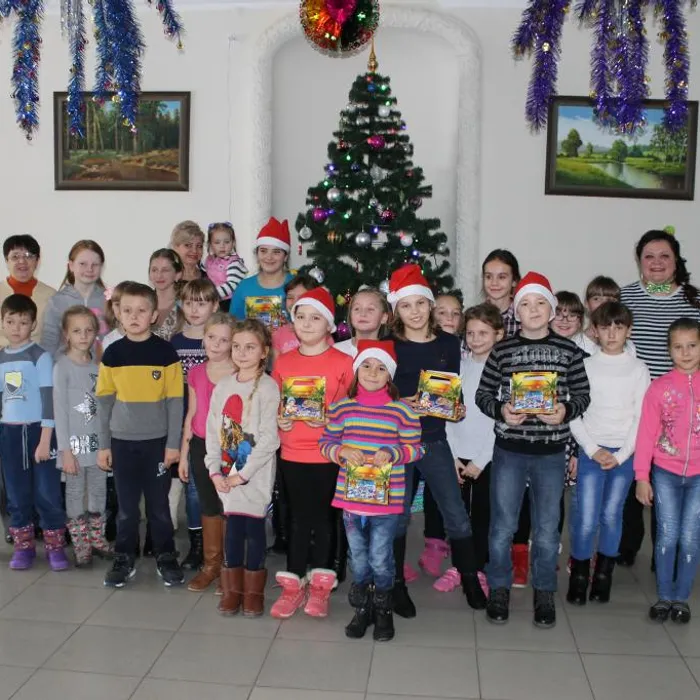 Игровая программа «Новогоднее конфетти»