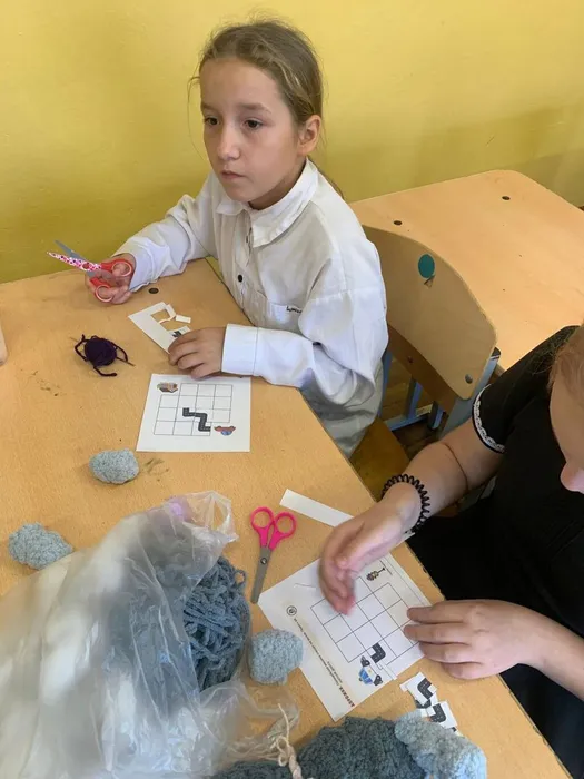 photo_5233212196580429426_y