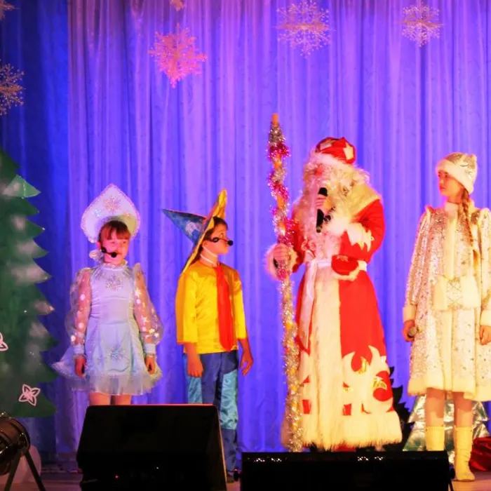 21.12.2016 г. театрализованное представление «Незнайка в сказочном лесу»