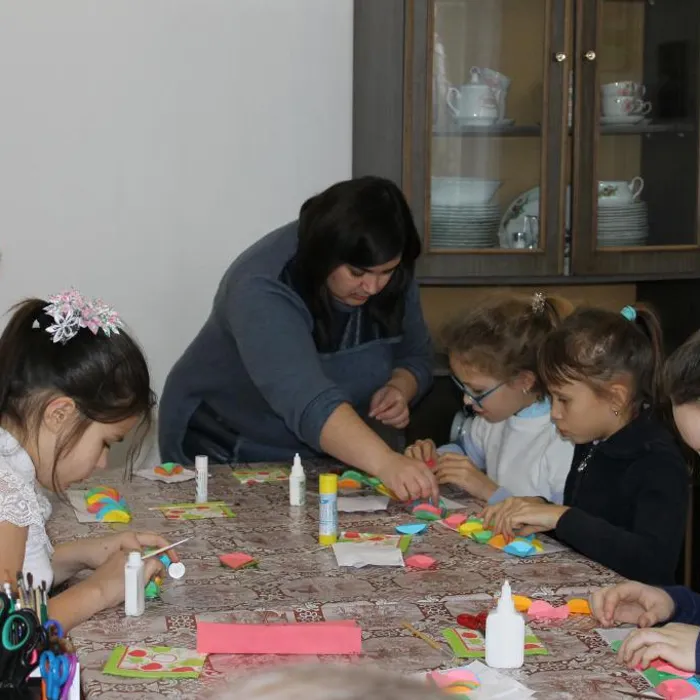 29 ноября 2016 года открытое занятие «Изготовление по образцу. Новогодняя игрушка» в объединении «Фантазеры»