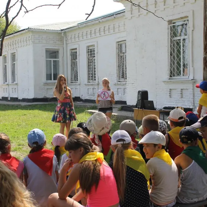 "В стране дорожных знаков"